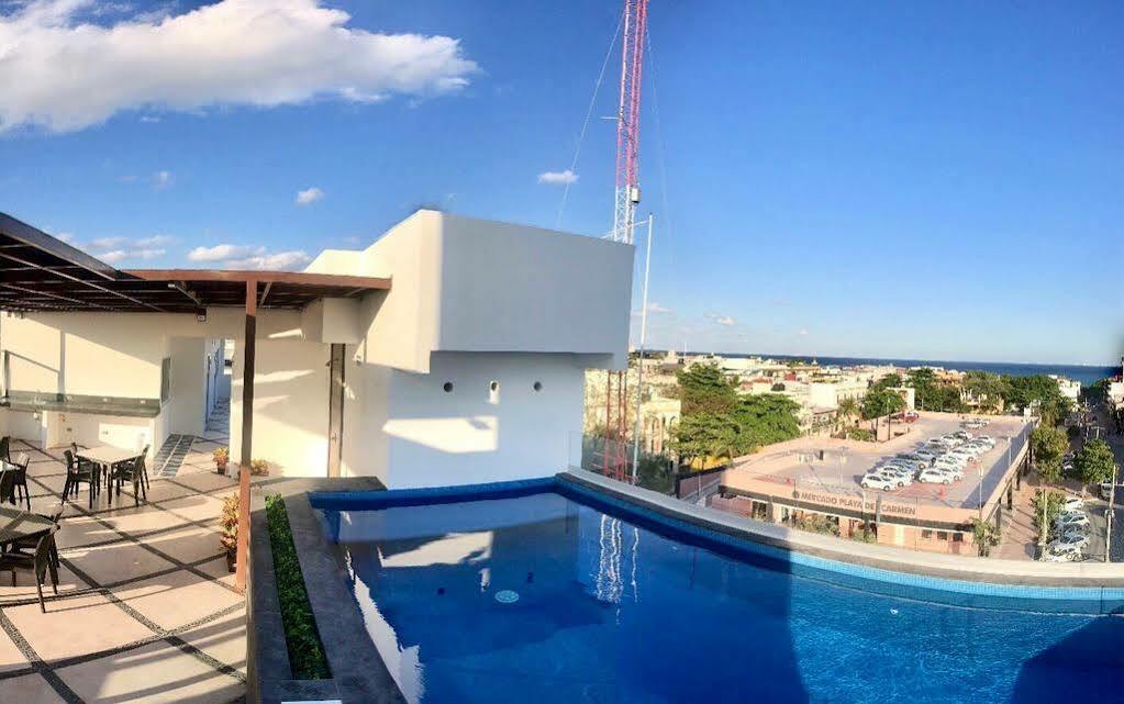 Bfh Attraction Deluxe Hotel プレヤデルカーメン エクステリア 写真